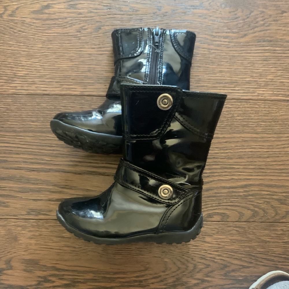 Size 6 toddler boots